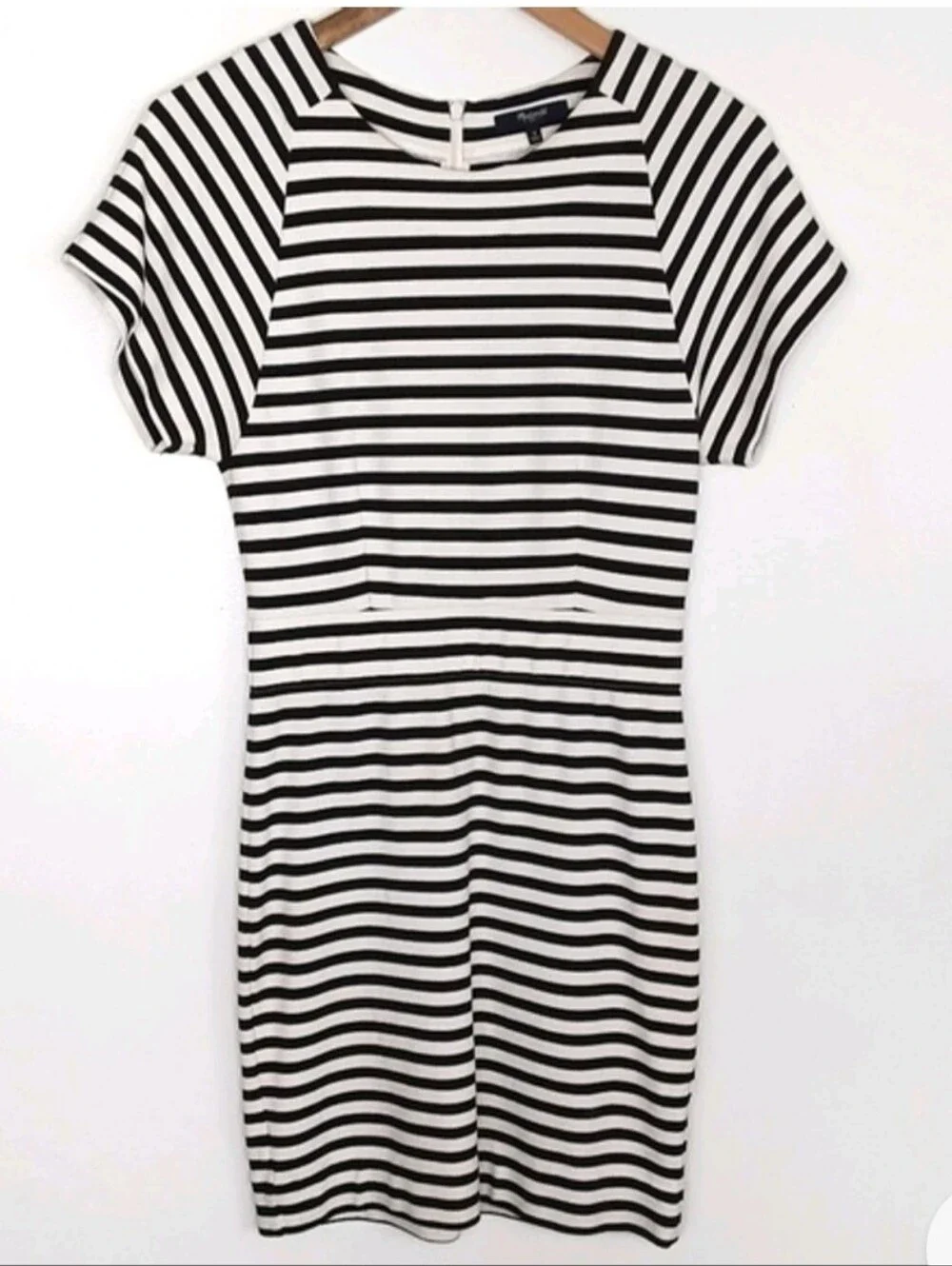 Madewell Stripe Dress Size 0 Black Off- White Knit Stretch Short Sleeve